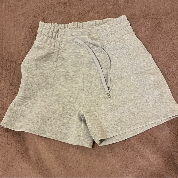 lululemon athletica Pants - Lululemon Soft Ambitions High Rise Short 4”